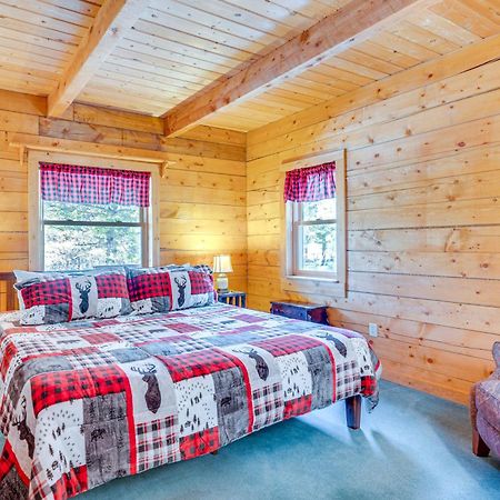 Secluded Black Hawk Log Cabin With Fire Pit! 외부 사진