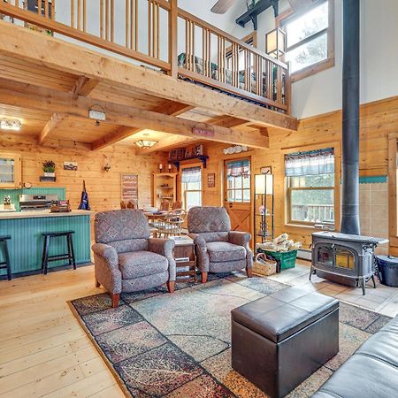 Secluded Black Hawk Log Cabin With Fire Pit! 외부 사진