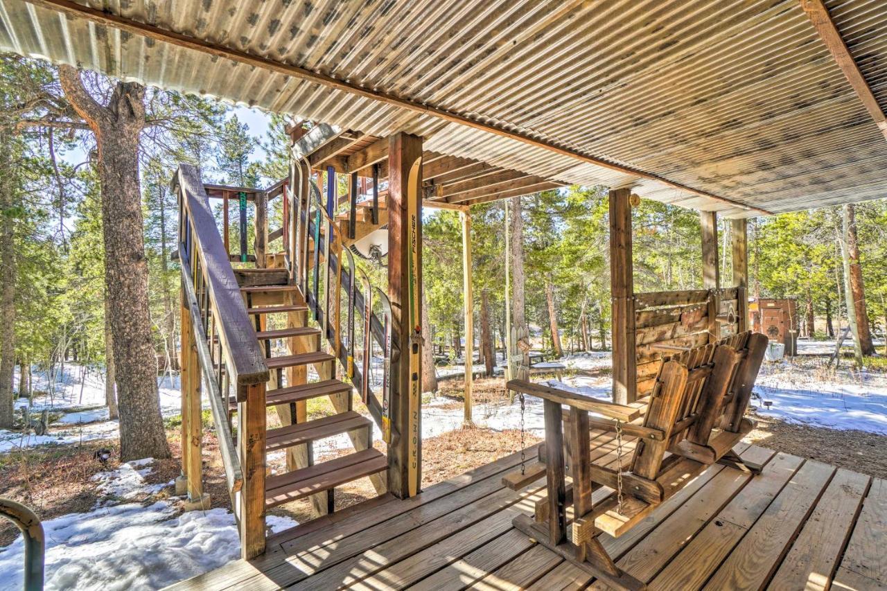 Secluded Black Hawk Log Cabin With Fire Pit! 외부 사진
