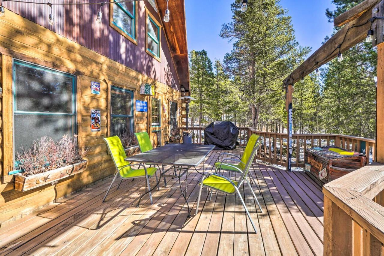 Secluded Black Hawk Log Cabin With Fire Pit! 외부 사진