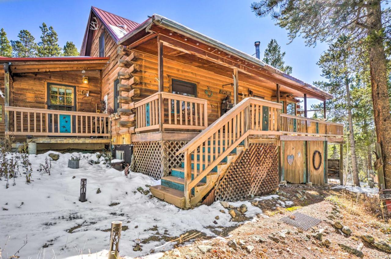 Secluded Black Hawk Log Cabin With Fire Pit! 외부 사진