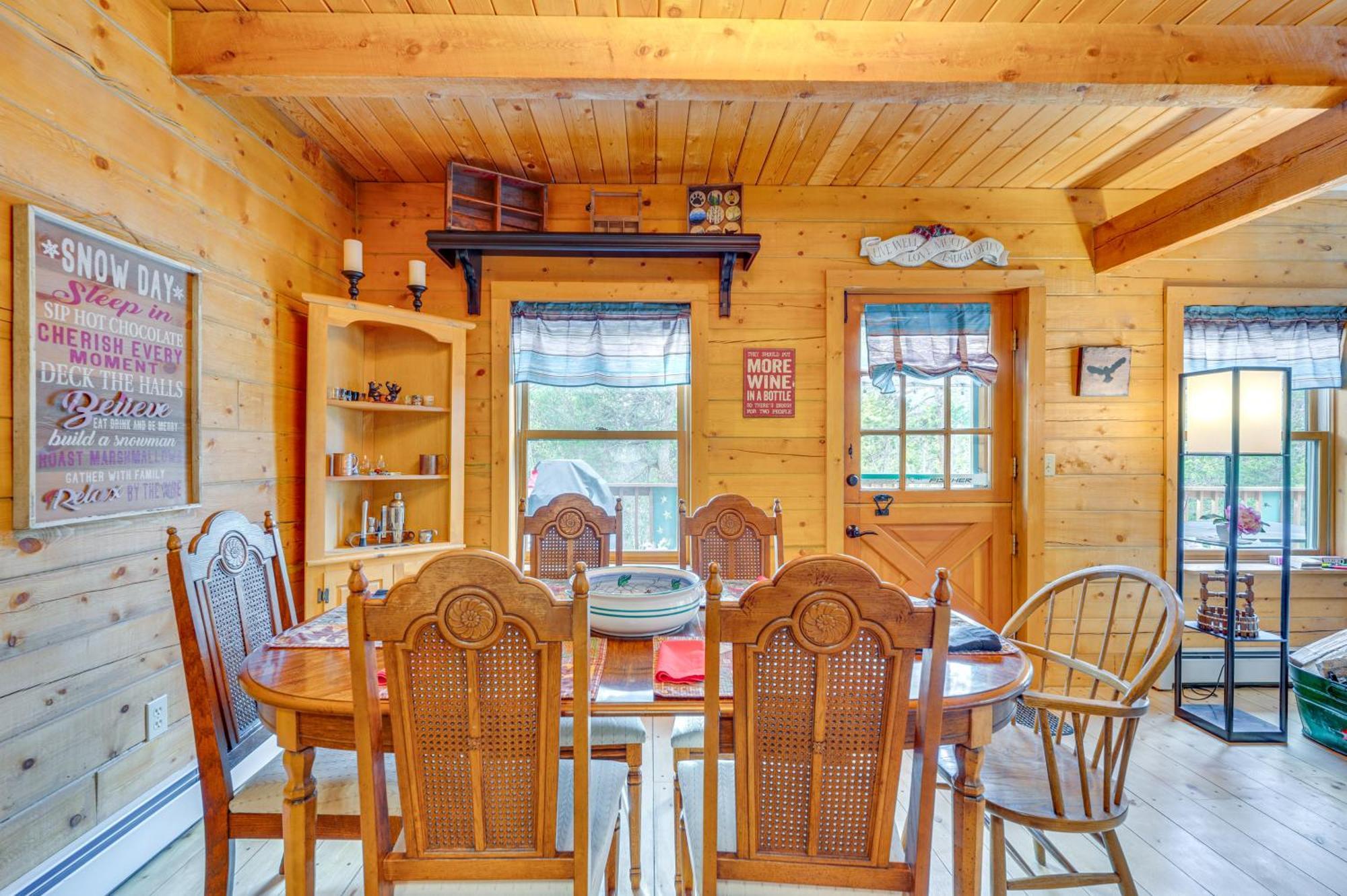 Secluded Black Hawk Log Cabin With Fire Pit! 외부 사진