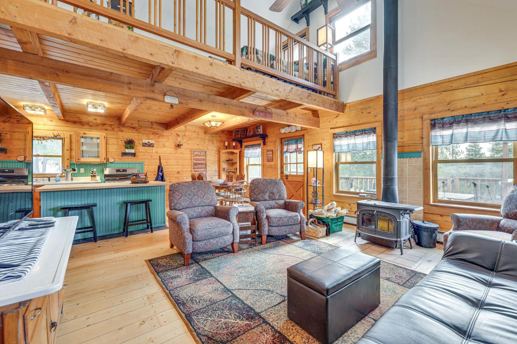 Secluded Black Hawk Log Cabin With Fire Pit! 외부 사진