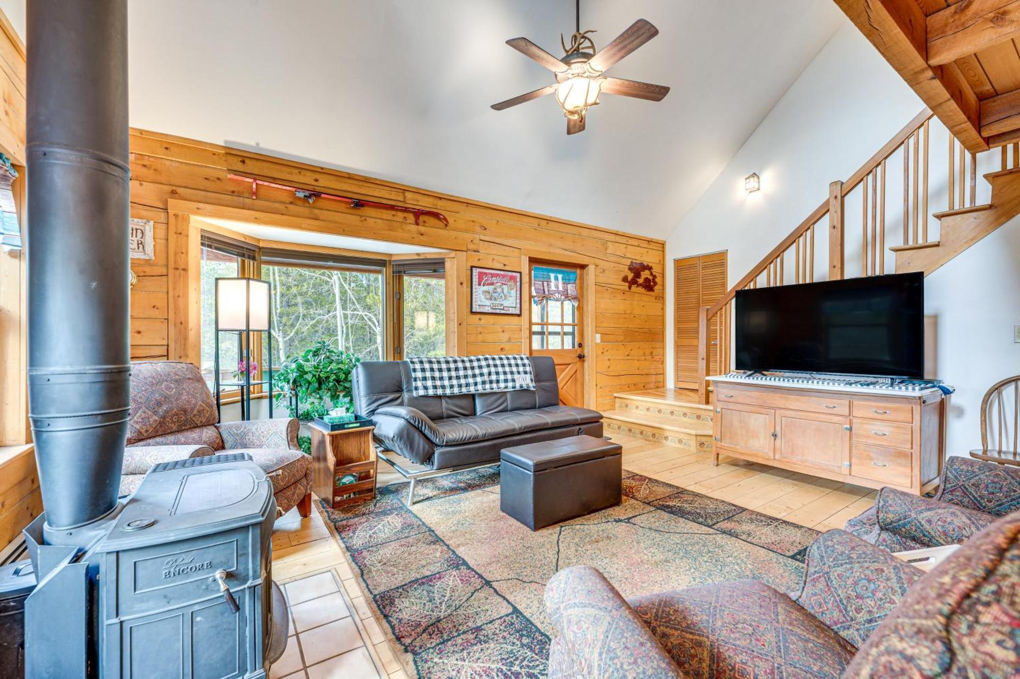 Secluded Black Hawk Log Cabin With Fire Pit! 외부 사진